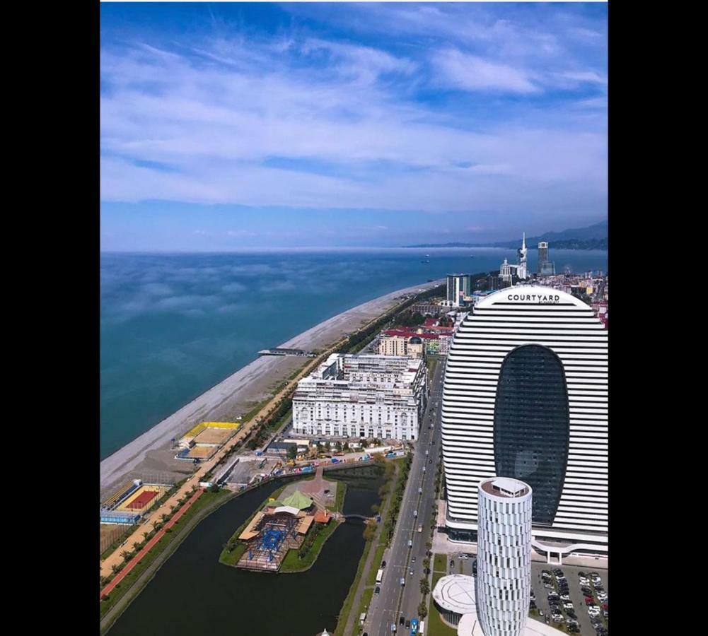 Apartments By The Sea 巴统 外观 照片